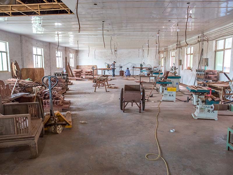 赫山楼梯地板柜门的油漆修复-14